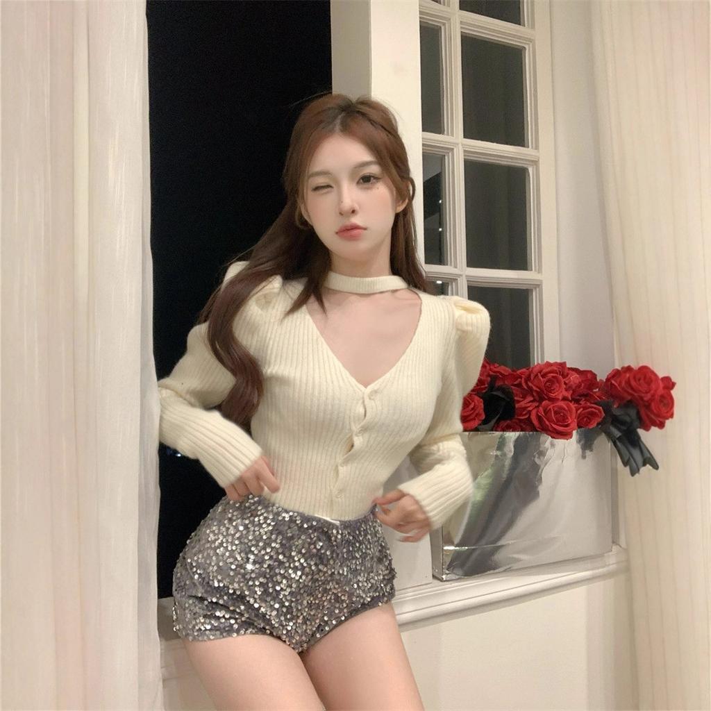 French v-neck long-sleeved knitted cardigan women's autumn and winter temperament neck design sense slim-fitting short sweater