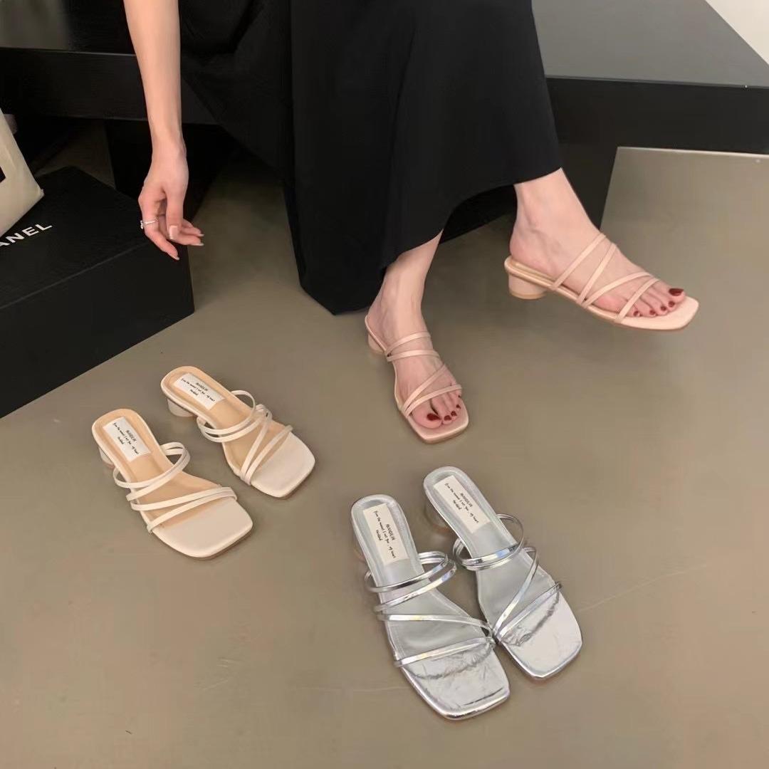 

Two wear cool slippers women s new summer thick heel thin belt temperament word with high heel sandals 35 абрикосовий