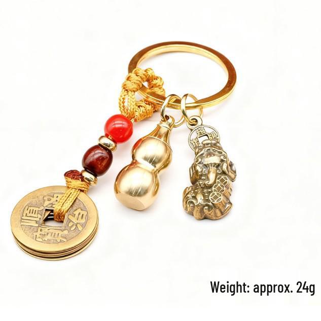 Brass Pixiu Keychain with Five Emperor Coins - Auspicious Clouds Pendant & Personalized Car Ornament Handicraft.