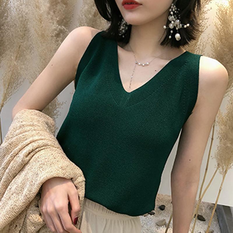 Fashion Summer Sleeveless Black White Knitted Vest Tank Top Women Slim V-Neck Knit Tank Top Women Tops Tanks Vests JJ07