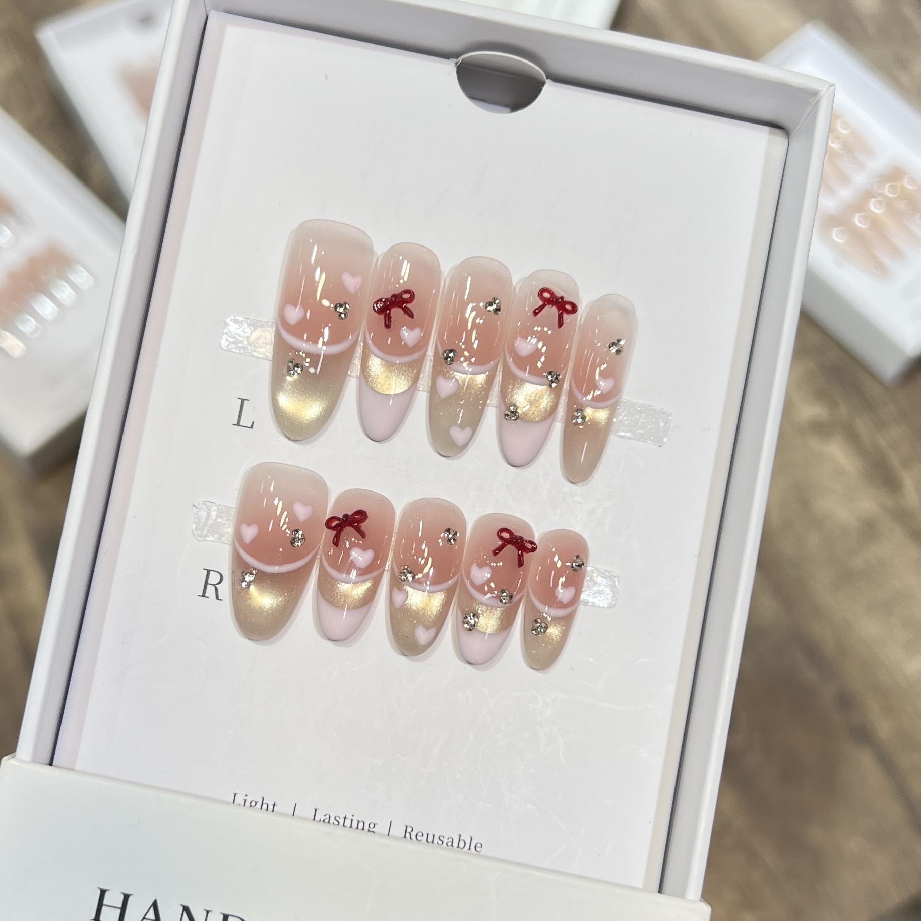 

Нюдовый румянец Кошачий глаз Французский маникюр Расписанный вручную Любовный бант Съемная носимая броня Чистая ручная работа Extra Small XS