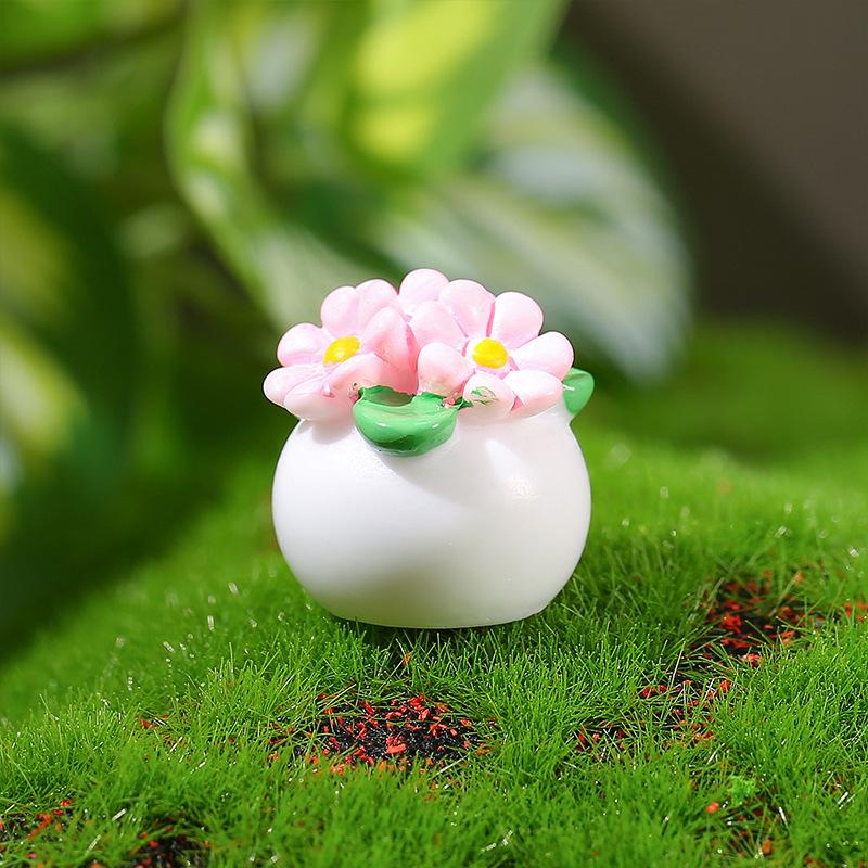 Miniature Sunflower Resin Ornament: Colorful Micro Landscape Decor