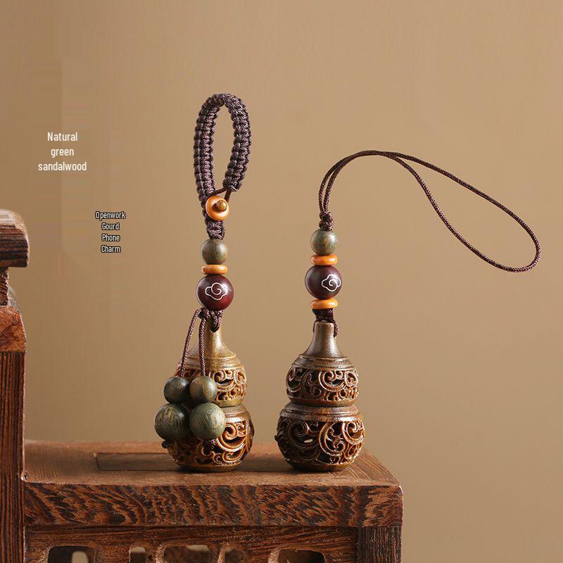 Green Sandalwood Openwork Gourd Keychain Pendant for Men & Women - Year of the Rabbit Ornament Sachet