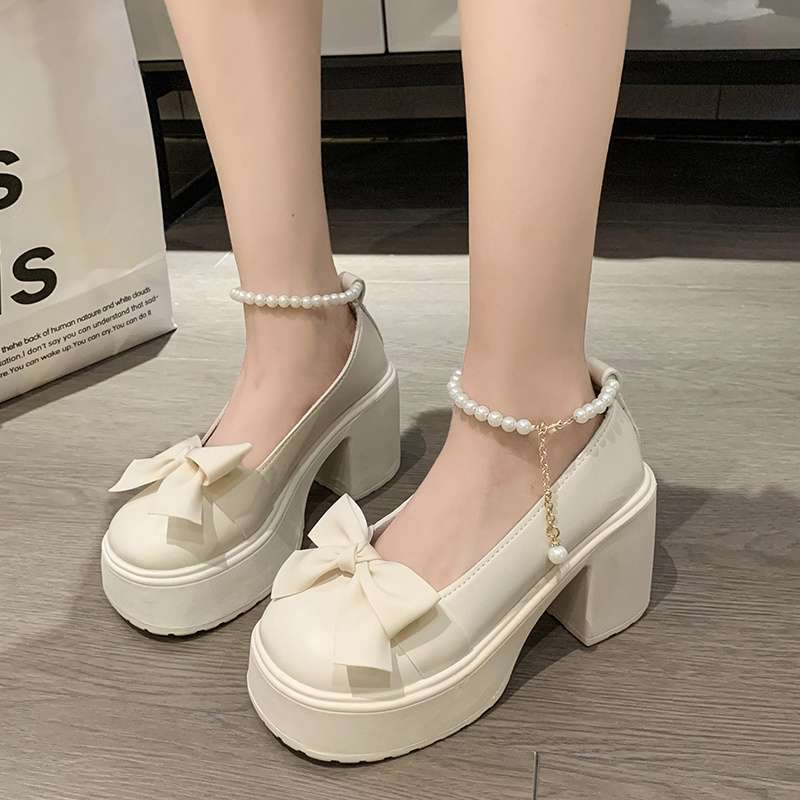 Mary Jane high heels women's 2025 new French retro versatile temperament thick heel single shoes gentle style bridesmaid shoes
