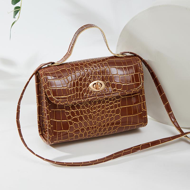 

Новая маленькая квадратная сумка с крокодиловым узором, женская сумка для мобильного телефона, высококачественная женская сумка через плечо коричневый