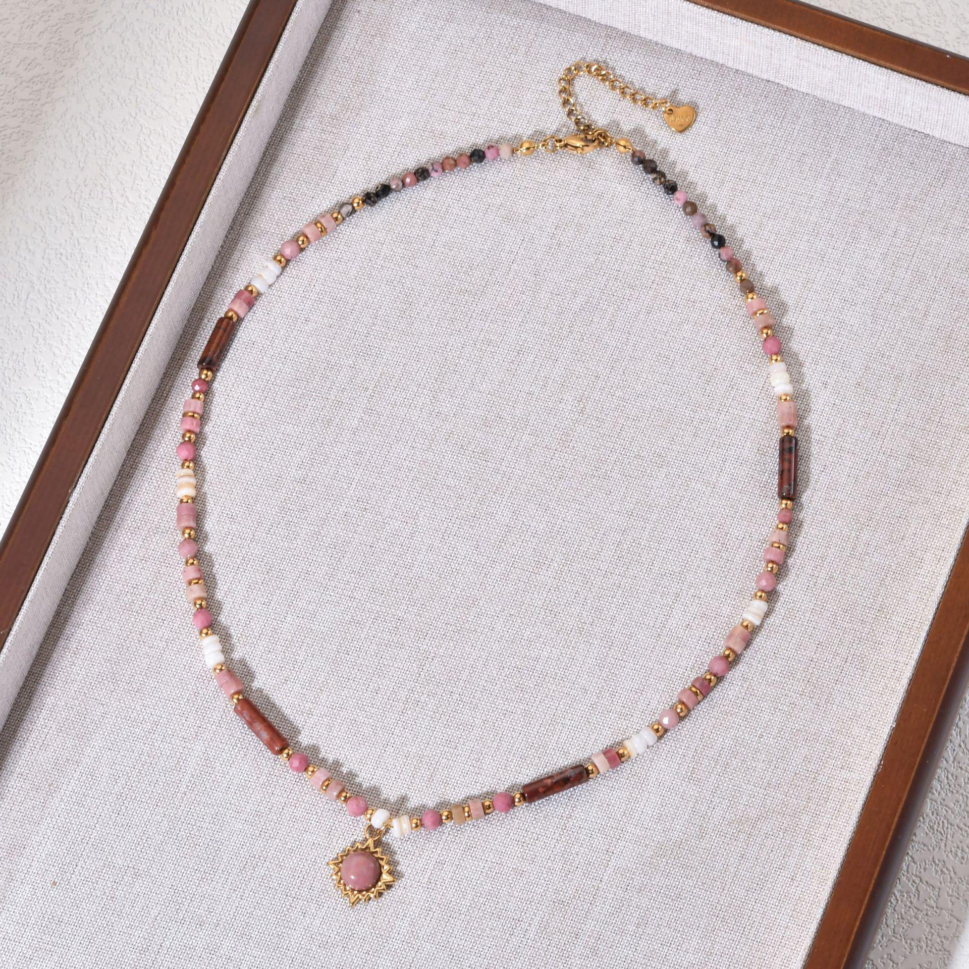 Bohemian Natural Stone & Titanium Steel Necklace - Elegant Red Veined Shell Beaded Collarbone Chain for Women