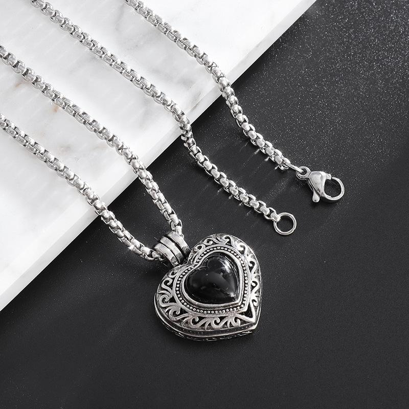 Romantic Love Hollow Box, High-end, Fashionable and Light Luxury Jewelry, Openable and Closable Pendant Necklace