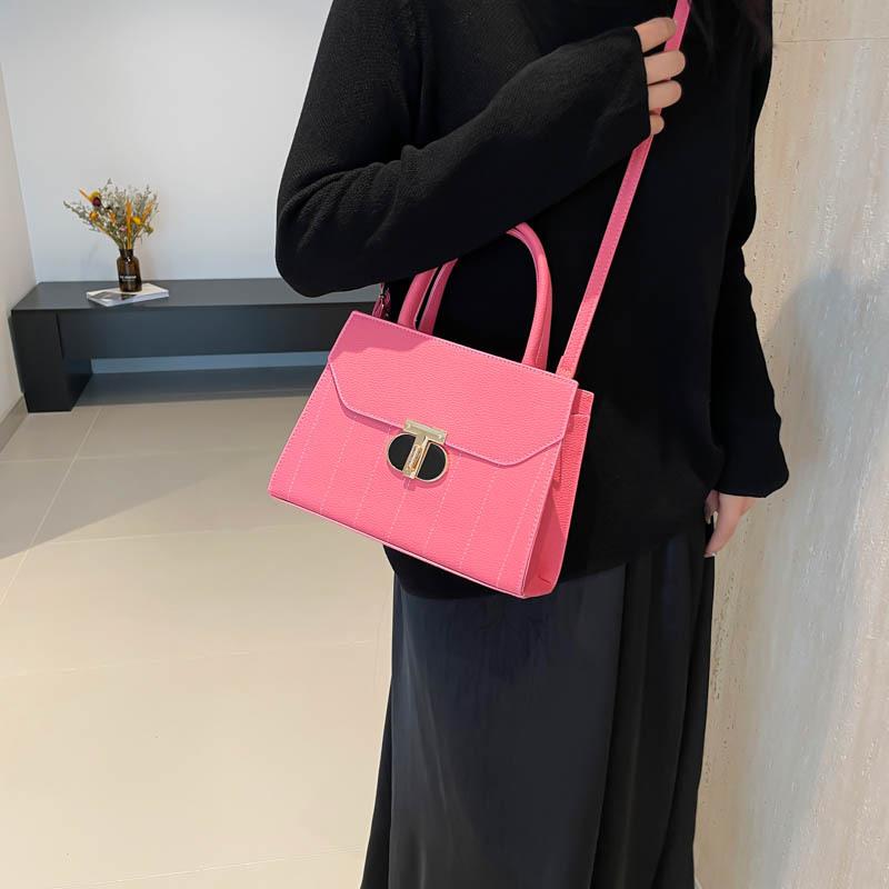 Fashion embroidery thread autumn new casual simple retro fashion portable crossbody shoulder small square bag