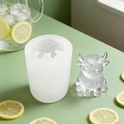 Yousheng Silicone Ice Cube Tray Highland Cow Ice Cube Mold Flexible Reusable Animal Shaped Ice Maker for Whiskey Cocktails Coffee
