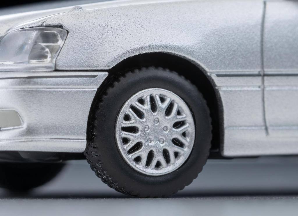 TOMYTEC Tomica Limited Vintage Neo Scale Toyota Crown Estate Athlete V 2001 Finished 333302 1/64 LV-N355a (Silver) Model, Model,