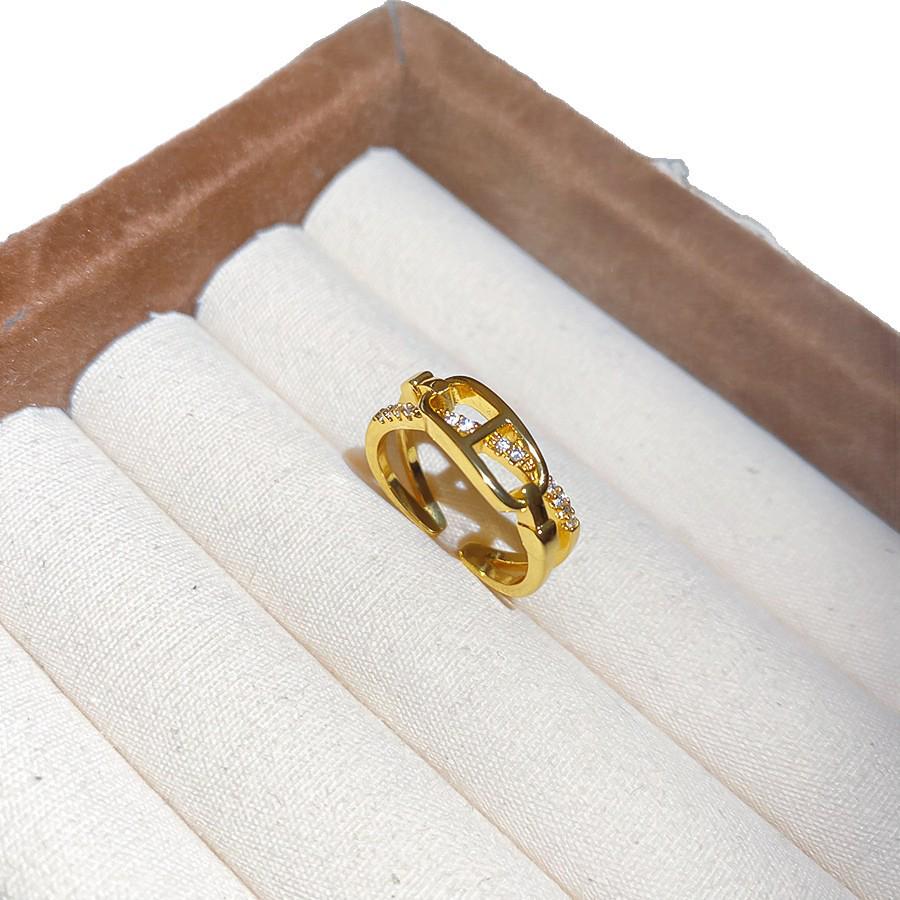 Zirconia Open Ring: Unique Nose Design for Women - High-End, Trendy Index Finger Jewelry.