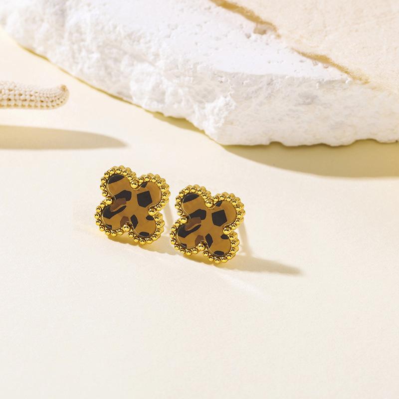Titanium Steel Clover 13MM Stud Earrings, Stainless Steel Fadeless, Minimalist Versatile High-end Lucky Style