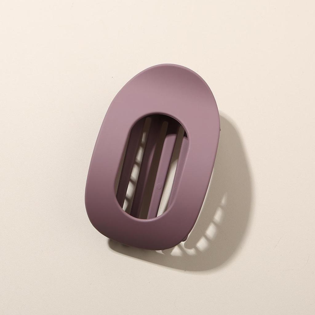 Large Round Duckbill Hair Clip with Strong Grip and Bendable Teeth - Hair Accessory