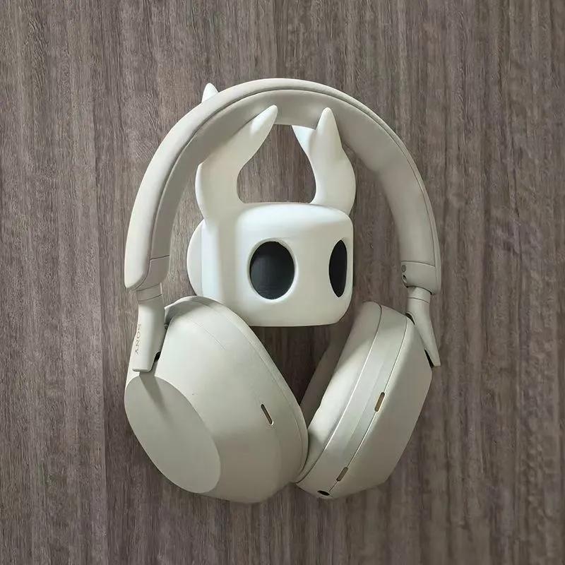 Headphone stand in the form of a game character, collectible figure-decor for gamers and desk1 pc