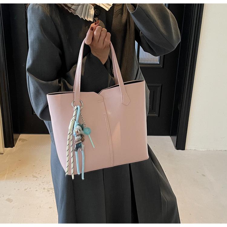 Large-capacity Bag Women's Spring and Summer Versatile New Simple Casual Shoulder Handbag Commuter Tote Bag