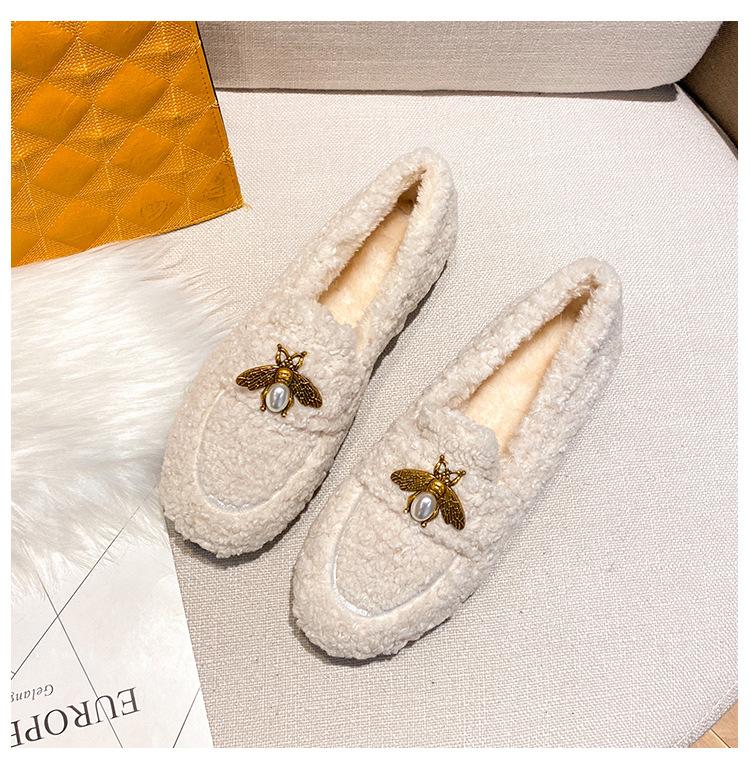 Fashion 2025 White Wool Loafers Women Plush Fur Flats Brand Cotton Shoes Ladies Winter Warm Lambswool Mocasines Femmes Sheep Fuzzy Boots
