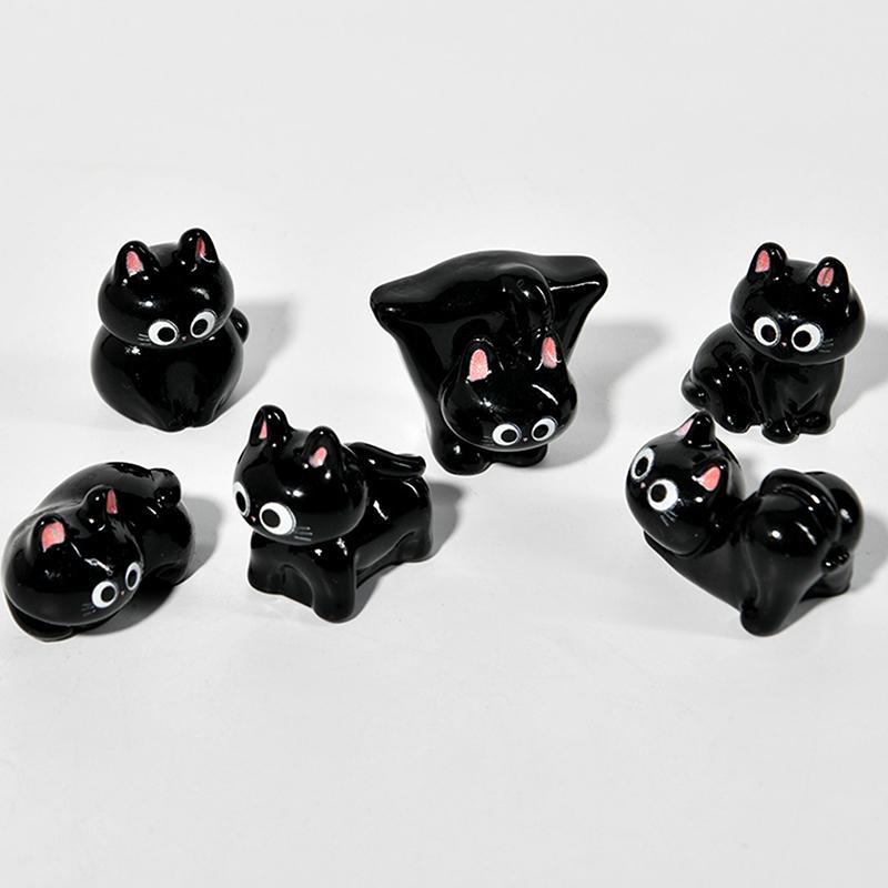 Figurine Miniature Cartoon Cat Micro Landscape Resin Ornaments For Home Decorations Cute Kitten Desktop Room Decoration