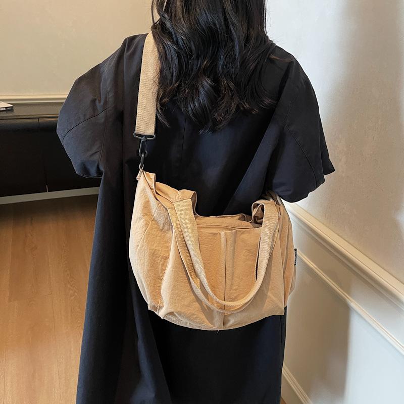 Bag Large Capacity Women's Canvas Tote Bag 2025 New Simple Tote Bag Versatile Shoulder Crossbody Travel Backpack