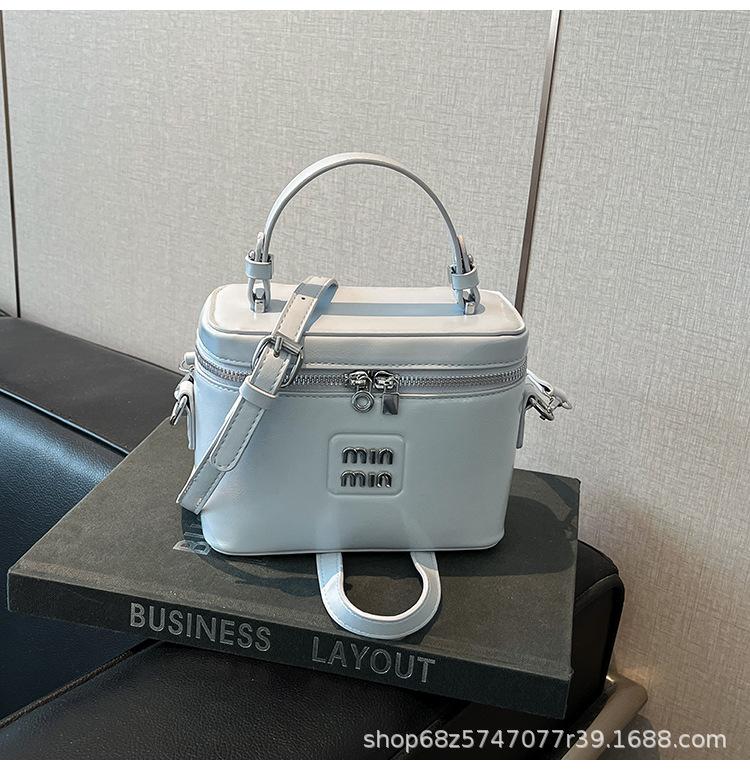 This year's popular bag bucket bag women's 2025 new trendy high-end handbag niche fashion one-shoulder crossbody bag