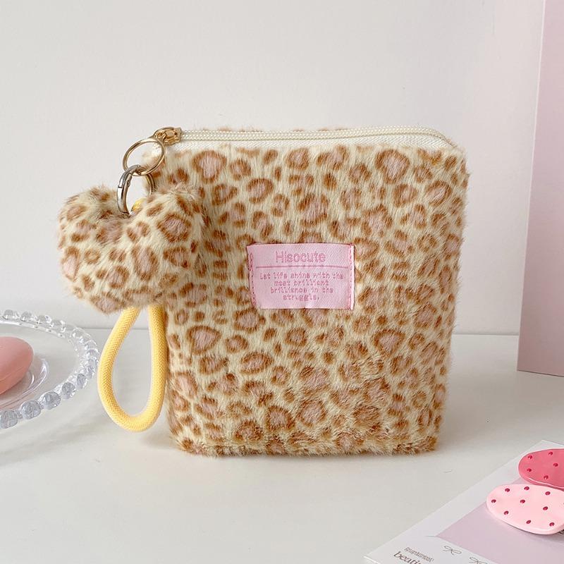 Winter Vintage Hand-held Plush Leopard-print Makeup Bag for Girls, Portable Skincare Storage Bag for Students, Small-sized Toiletry Bag for Students