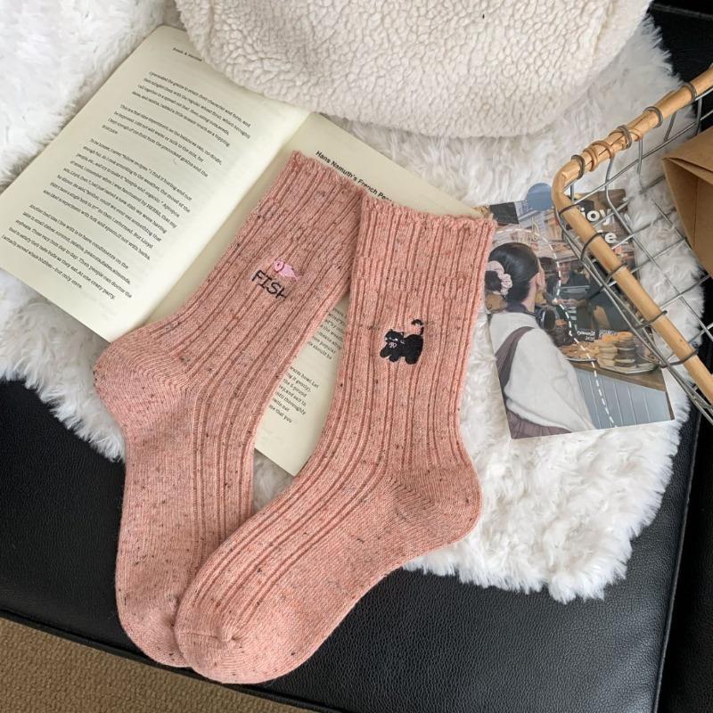 

Wool Socks - Color-blocked Double-needle Patterned Simple Pile Socks. Autumn/Winter Vertical Stripe Mid-calf Socks. 1 pair