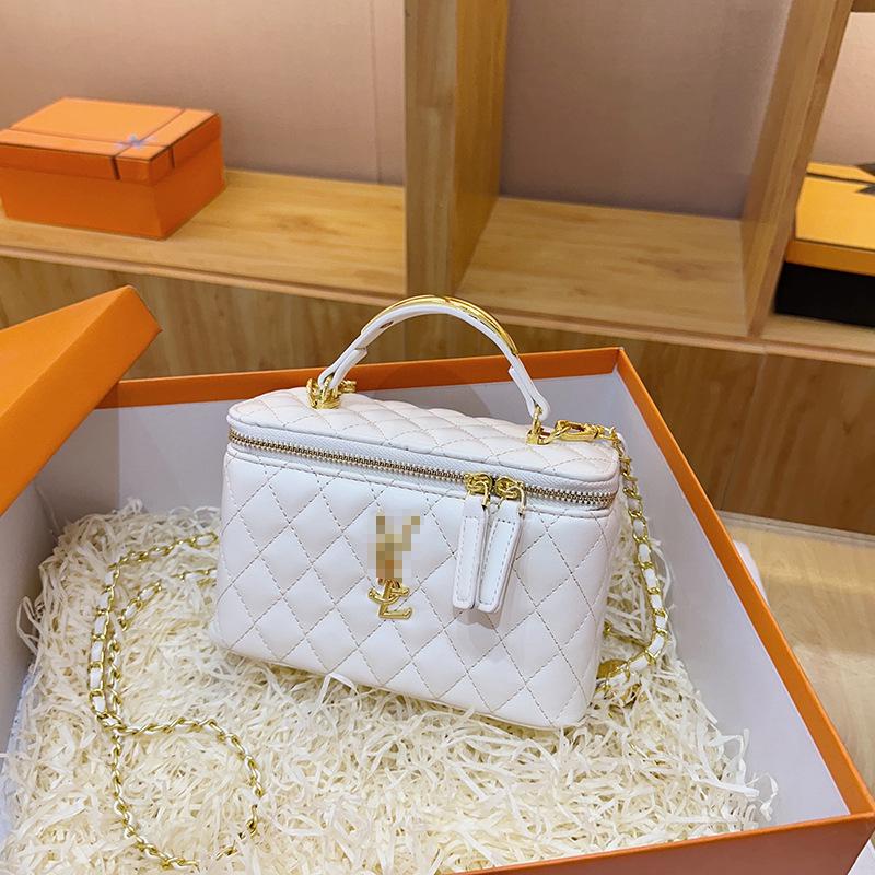 Neue vielseitige Argyle-Ketten-Umhängetasche mit Stickerei