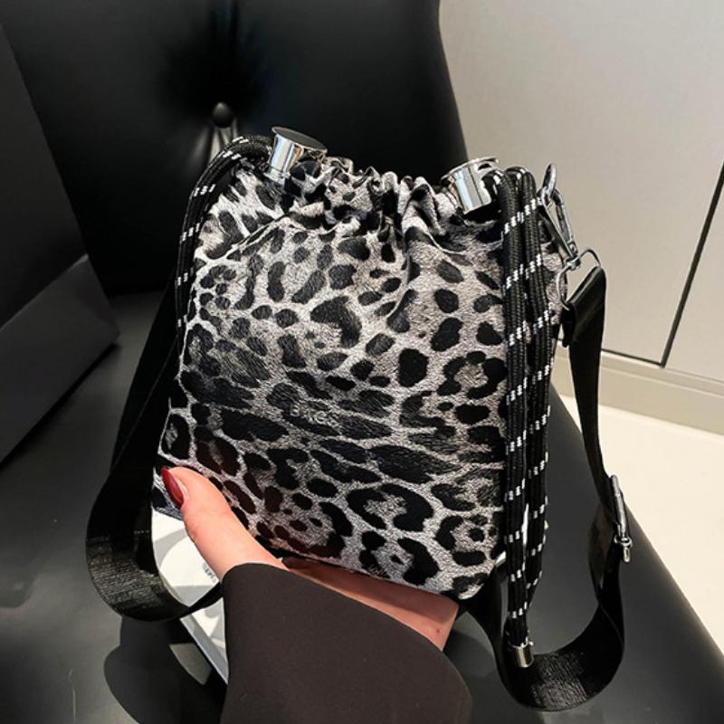 Mini Bag For Women Leopard Leather Bucket Crossbody Bag Small Phone Bag Drawstring Shoulder Bags Wide Strape Female Bolsa Black