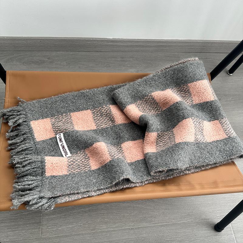 

Autumn and winter new contrasting color plaid fringed scarf women s high-end sense thickened warm versatile knitted shawl scarf 30*175