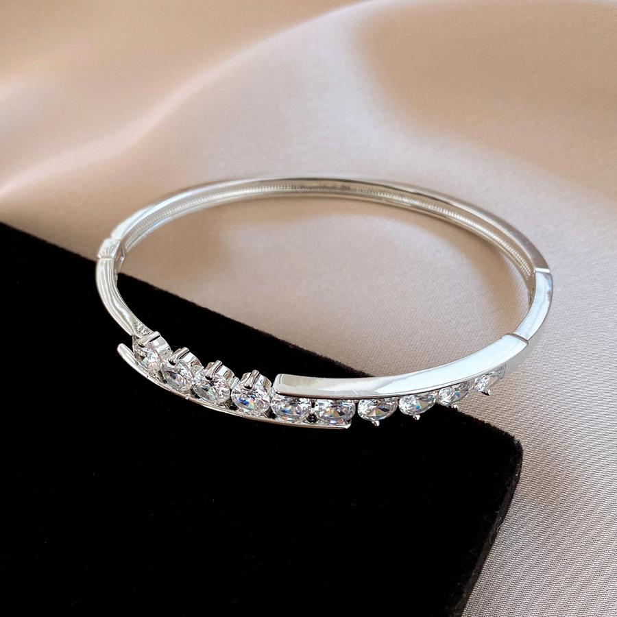 European and American heart-shaped zircon geometric square bracelet, bracelet, niche cold wind temperament jewelry