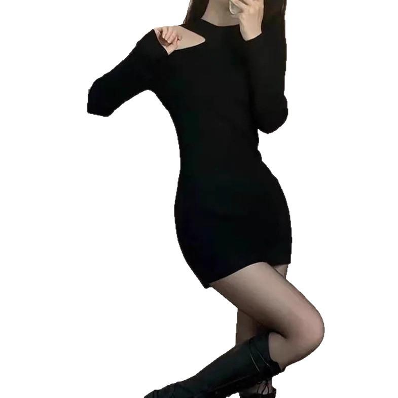 Slim-fit hip-wrapped skirt off-the-shoulder knitted dress, spring and autumn tight women's clothing, European and American hot girl skirts