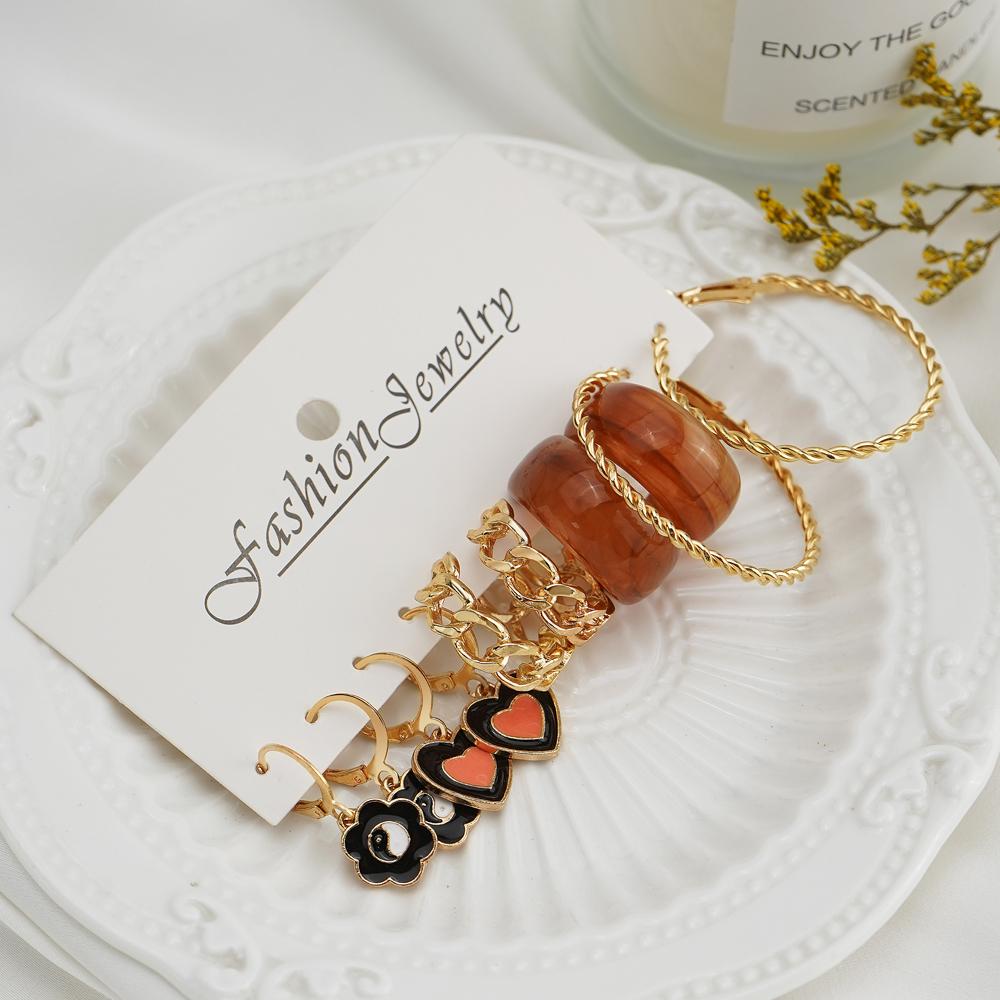 Love Lovely Earrings Women's Versatile Earrings Party LARGE PENDANT Hollowed Out Elegant Fashion Earring Set