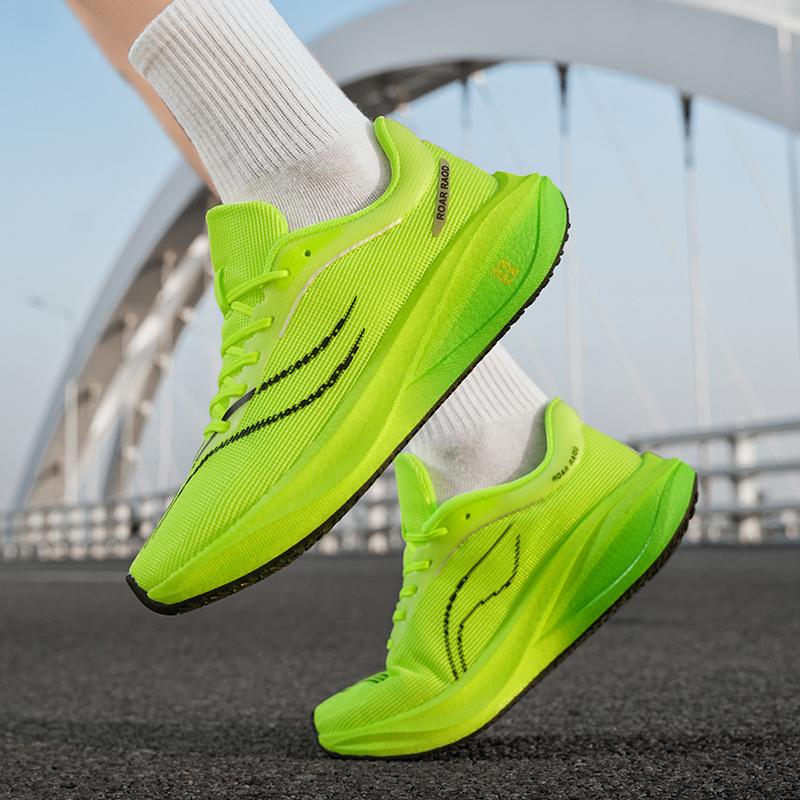 Men's casual sports shoes breathable four season outdoor soft sole comfort fashion racing running shoes students speed sneakers