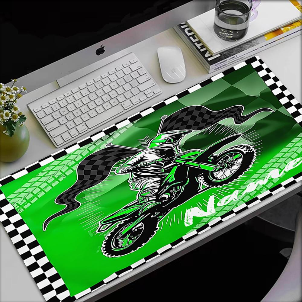 Tappetino Mouse Personalizzato Tema Moto da Fuoristrada, Base in Gomma Antiscivolo, Multifunzionale per Ufficio e Casa, Perfetto per Personalizzare lo Spazio di Lavoro.