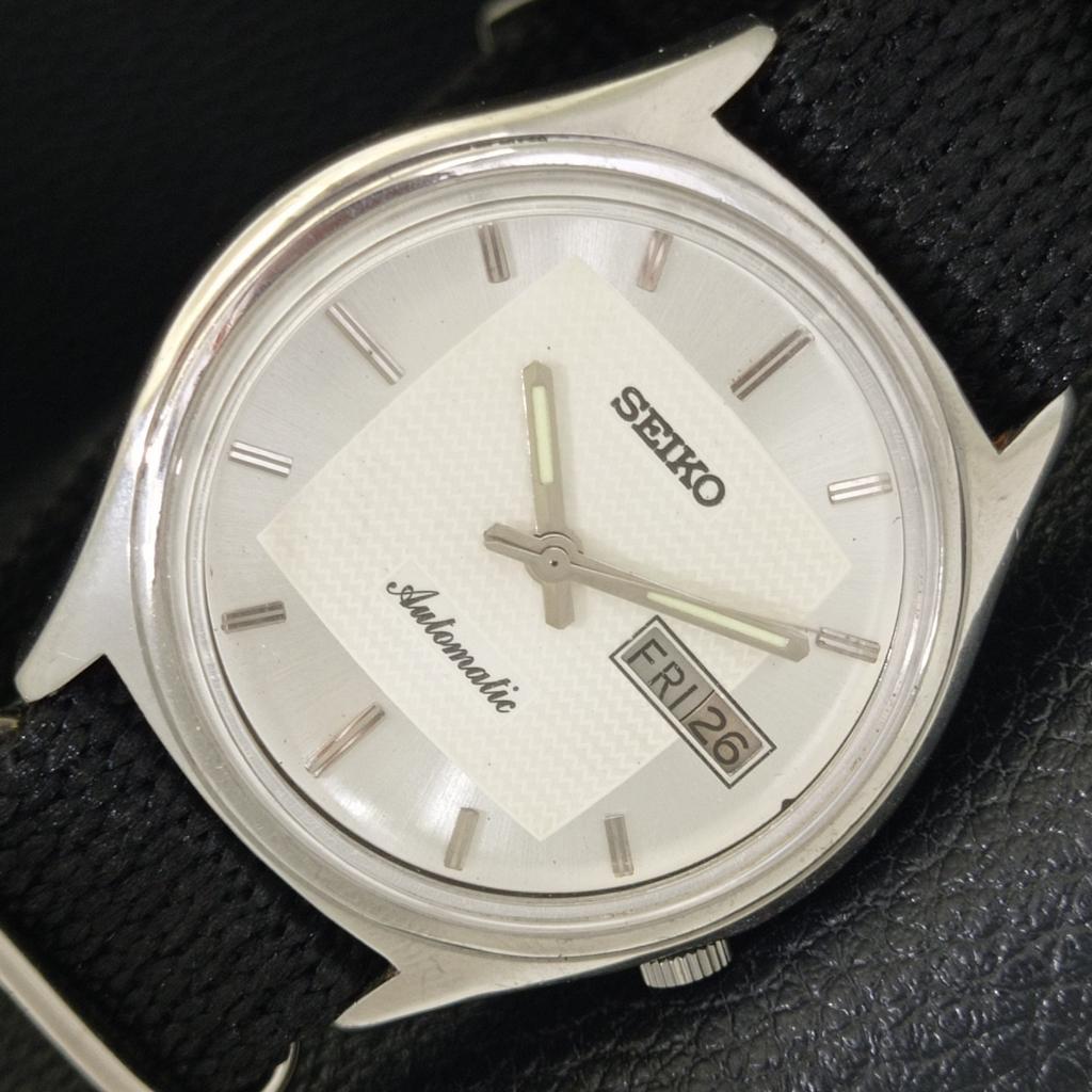 

ВИНТАЖНЫЕ МУЖСКИЕ ЧАСЫ SEIKO AUTOMATIC 7009A ЯПОНИЯ С СЕРЕБРИСТЫМ ЦИФЕРБЛАТОМ a701449-5 R206b-a701449