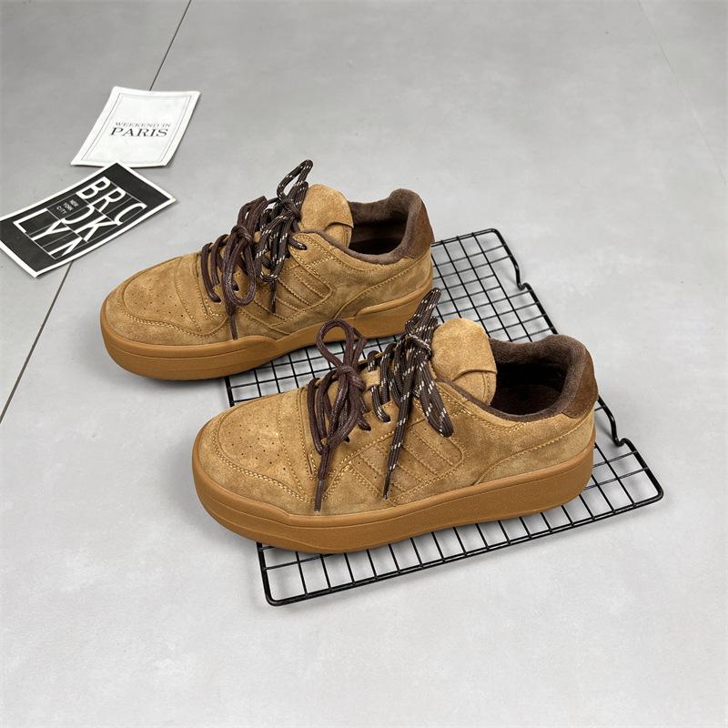 

Leather velvet little white shoes women s 2025 winter new round head lace-up fashion versatile casual sports cowhide board shoes 40