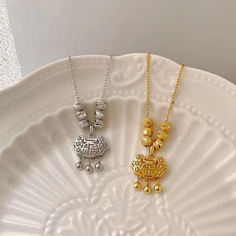 Fu Character Safety Lock Necklace Female Fringed Bell Pendant Niche High-end Design Kuaishou Collarbone Chain