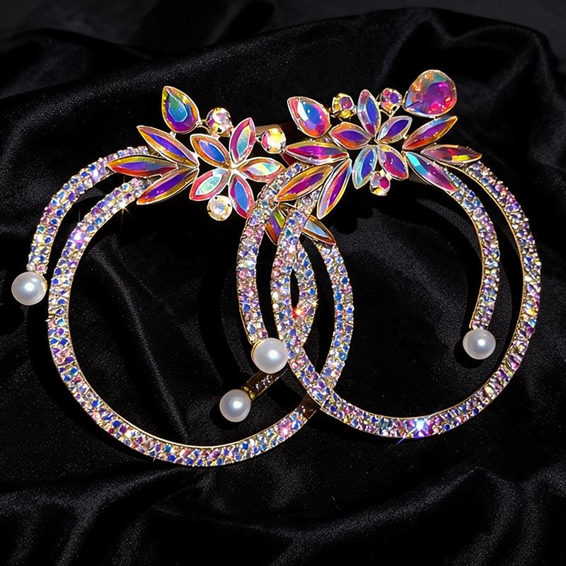 Exquisite Rhinestone Flower Stud Earrings: European & American Style, Silver Needle, Luxurious High-End Design, Niche Appeal for Women