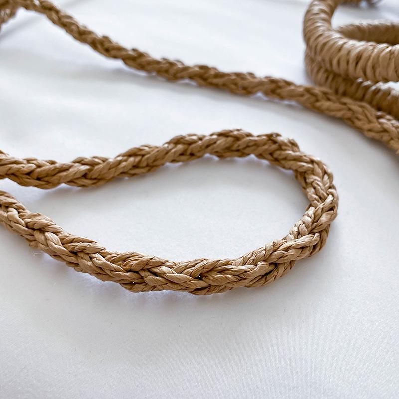 bolsa with big gold chain