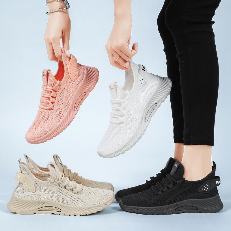 Women's Shoes Are Fashionable, Lightweight, and Casual Sports Shoes with Breathable Mesh and Soft Soles for Running