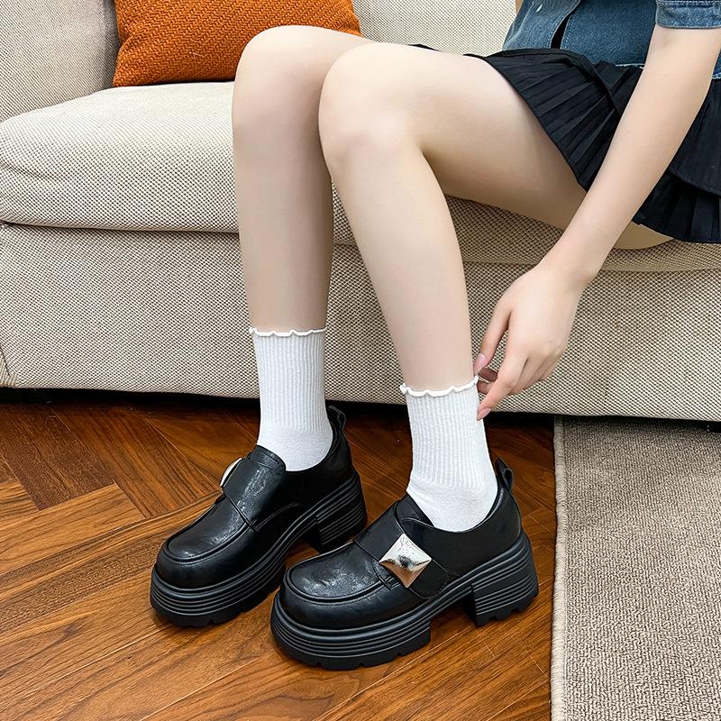 

Platform women s autumn new versatile retro thick heel small fashion single shoes small leather shoes 34