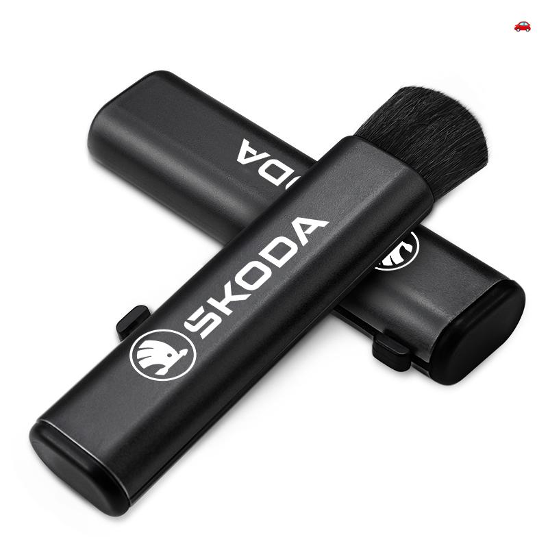 1Pcs Car Interior Cleaning Brush Air Vent Dust Removal Tools For Skoda Kylaq Elroq Kodiaq Octavia Enyaq Kamiq Scala Rapid Superb