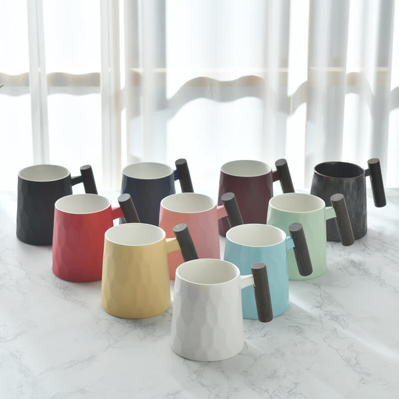 

Highland Maple Mug Blue Hammer Pattern