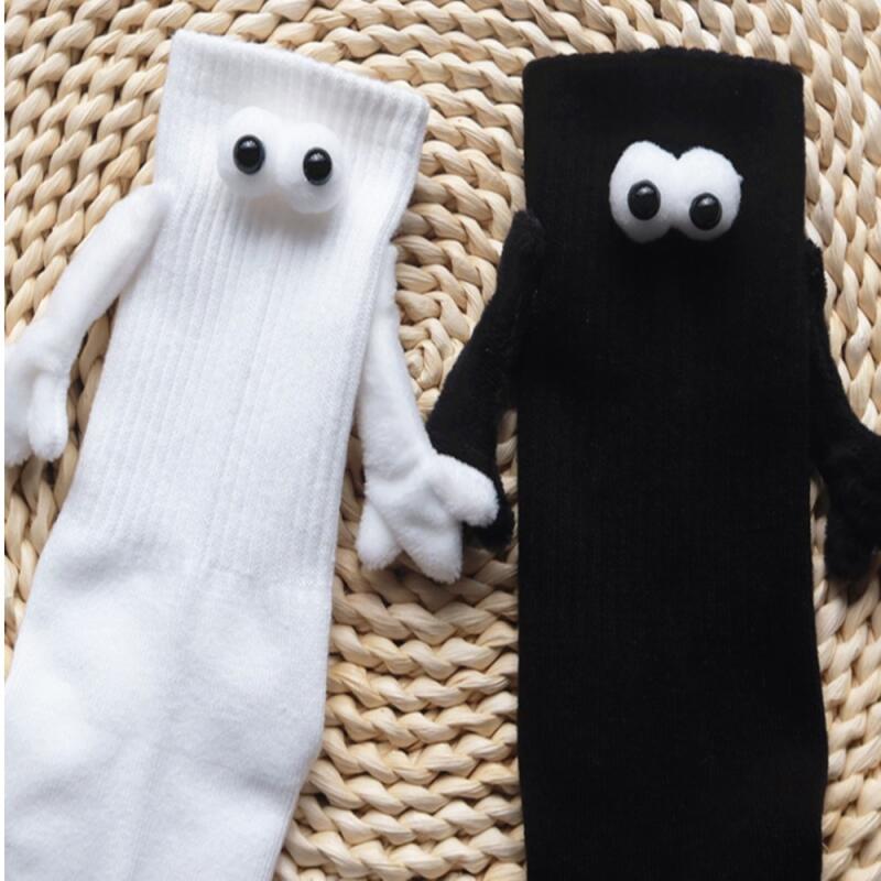 Hand Holding Magnet Couple Funny Friendship Magnetic Socks Set white