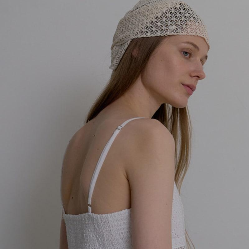 

unless EYELET LACE SCARF_CREAM CREAM