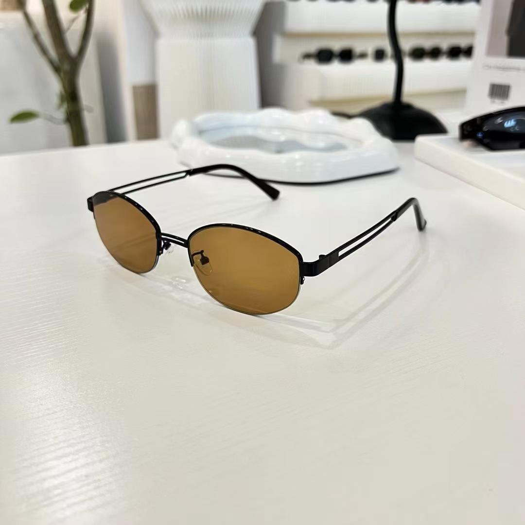 

Korean Style Female Sunglasses Oval Shape Semi-rimless Sun Eyeglasses Durable Female Driving Travelling Male Sunglass