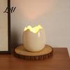 Unique Housewarming Gift Ceramic Eggshell Candle Holder for Scented Candles Candles Container Minimalist Art Ornament Home Decor Tabletop