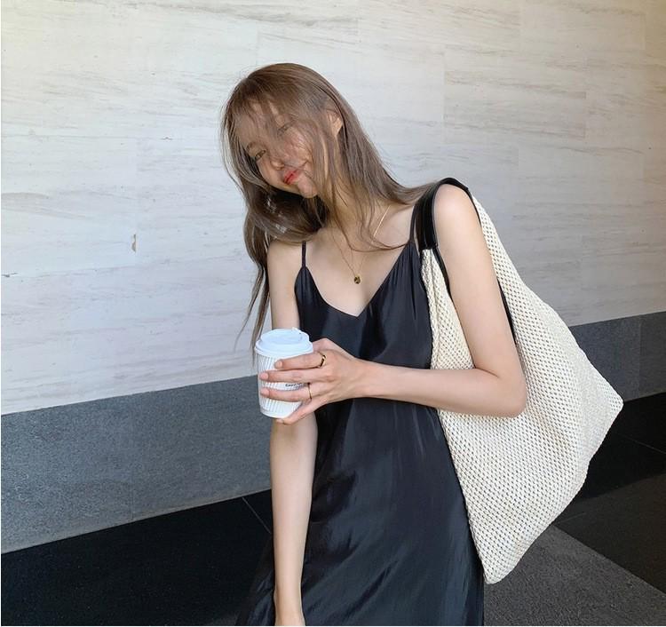 Trendy Woven Straw Shoulder Bag: 2023 Spring & Summer Beach Vacation Fashion