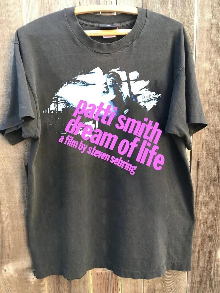 Patti Smith Tshirt Dream of Life 2009 Tour Charcoal Unisex Tshirt Men Women Unisex T-Shirt S