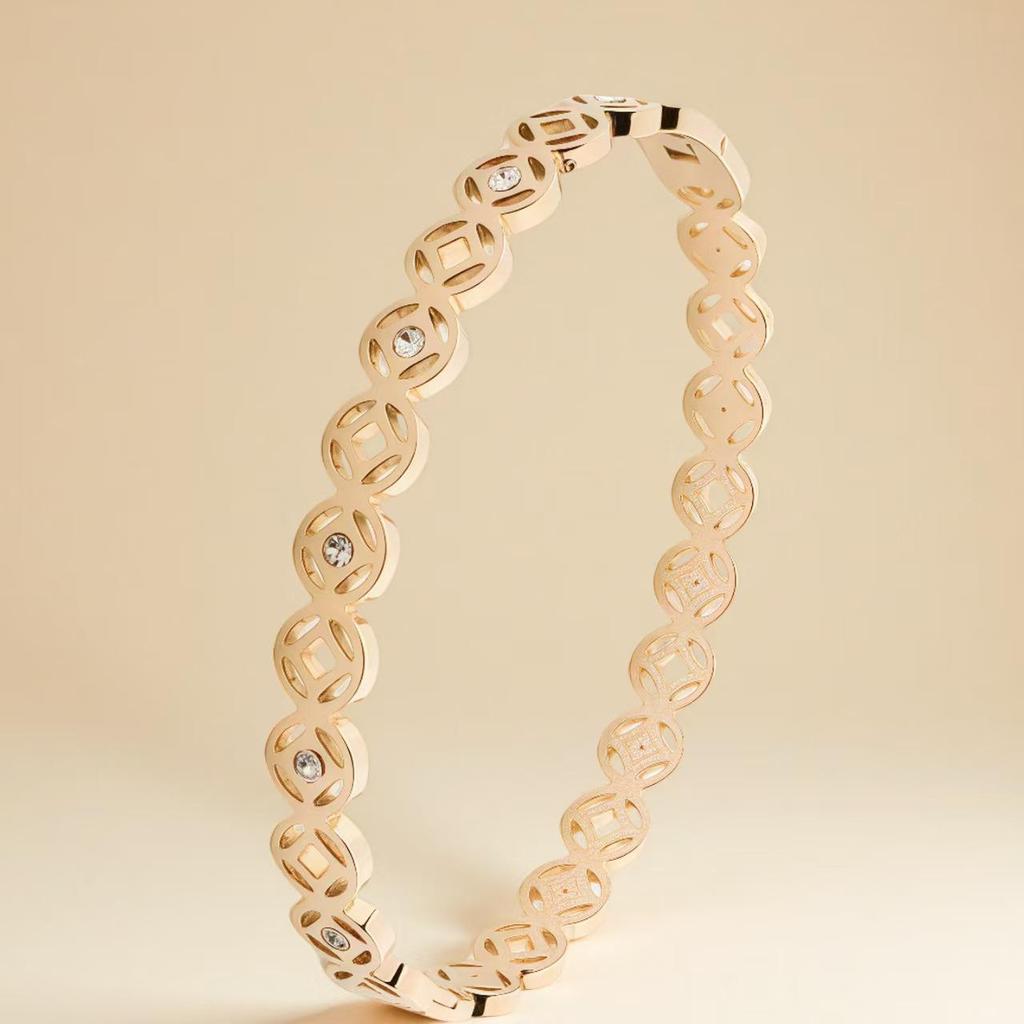 Bracelet de Luxe en Acier Inoxydable pour Femme: Titane Électroplaqué, Sertissage Diamants Complet, Style Européen-Américain