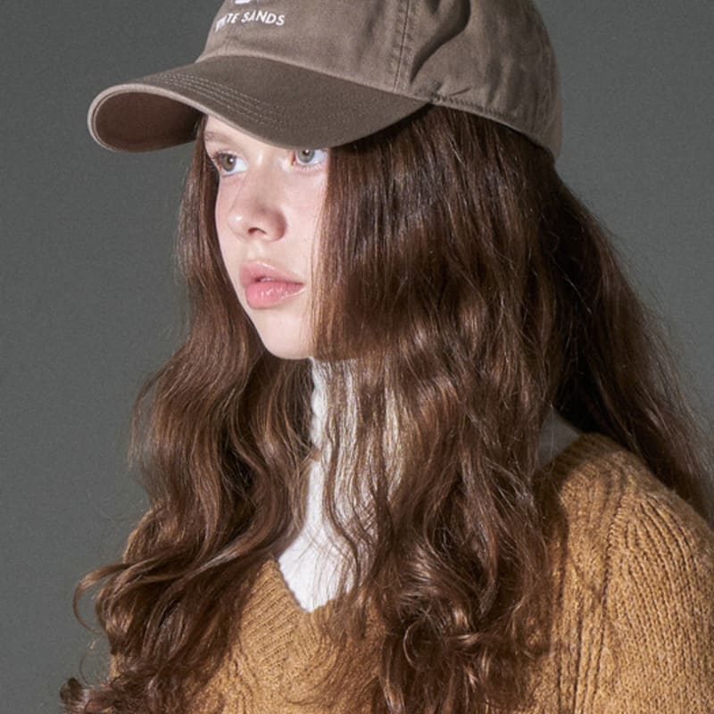 WHITE SANDS Signature Chain Embroidery Washed Cotton Ball Cap Cluj (4 colors)